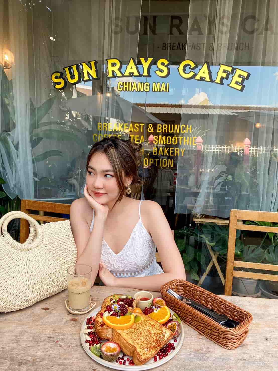 sun rays cafe